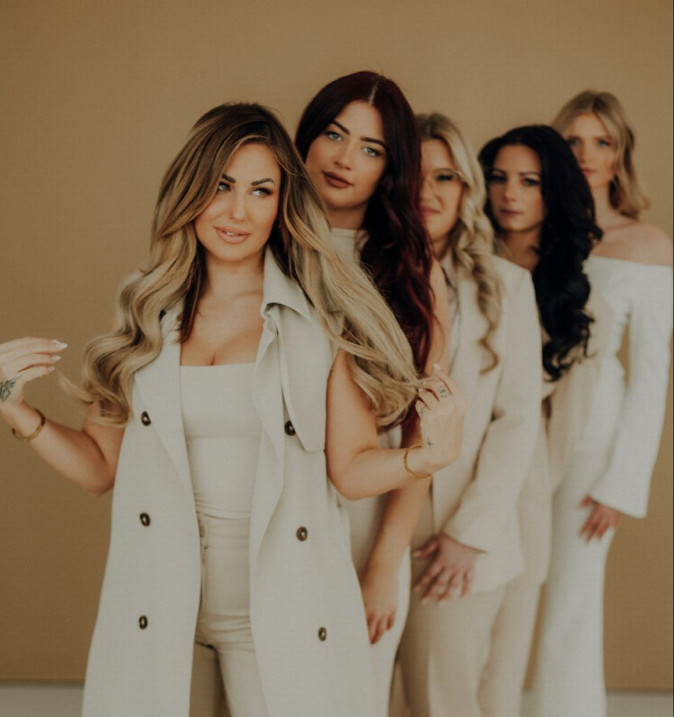 Das Team von Domani Art of Hair, Friseur für Extensions und Balayage in Forchheim